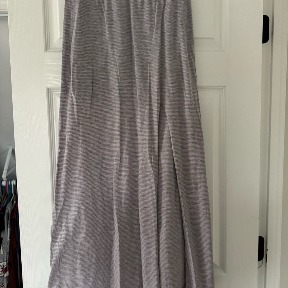 Elegant Gray and Pink Maxi Skirt (American Eagle)